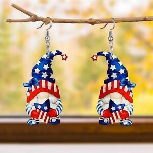 NWT red, White, Blue knome patriotic acrylic earrings.